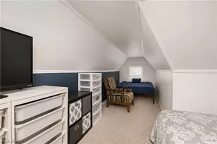 1421 Castlewood Ave SW, North Canton, OH 44720 - Photo 12