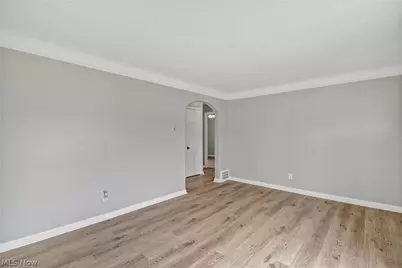 6207 Delora Avenue, Brooklyn, OH 44144 - Photo 22