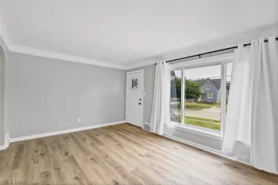 6207 Delora Avenue, Brooklyn, OH 44144 - Photo 10