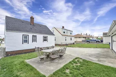 6207 Delora Avenue, Brooklyn, OH 44144 - Photo 8