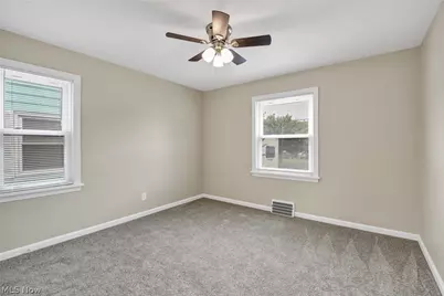 6207 Delora Avenue, Brooklyn, OH 44144 - Photo 20