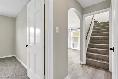 6207 Delora Avenue, Brooklyn, OH 44144 - Photo 24