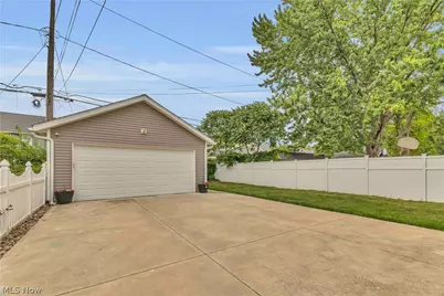 1252 Andrews Avenue, Oakwood, OH 44107 - Photo 36