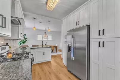 1252 Andrews Avenue, Oakwood, OH 44107 - Photo 10
