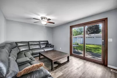 7386 Primrose Drive, Mentor on the Lake, OH 44060 - Photo 10
