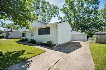 7386 Primrose Drive, Mentor on the Lake, OH 44060 - Photo 6