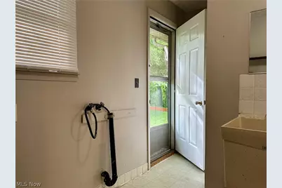 4827 Dunsmore Avenue, Ashtabula, OH 44004 - Photo 8