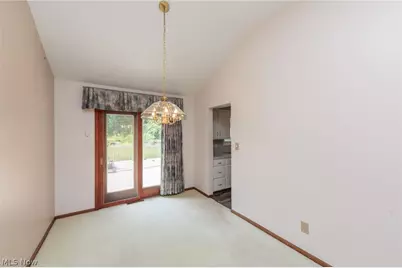 2207 Jacqueline Drive, Parma, OH 44134 - Photo 12