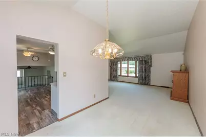2207 Jacqueline Drive, Parma, OH 44134 - Photo 10