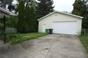 3864 E 52nd St, Newburgh Heights, OH 44105 - Photo 24