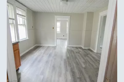3864 E 52nd Street, Newburgh Heights, OH 44105 - Photo 10