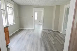 3864 E 52nd St, Newburgh Heights, OH 44105 - Photo 10