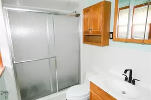 3864 E 52nd St, Newburgh Heights, OH 44105 - Photo 12