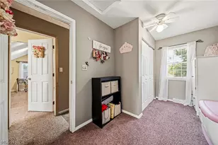 34212 Roberts Rd, Eastlake, OH 44095 - Photo 18