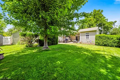 34212 Roberts Road, Eastlake, OH 44095 - Photo 30