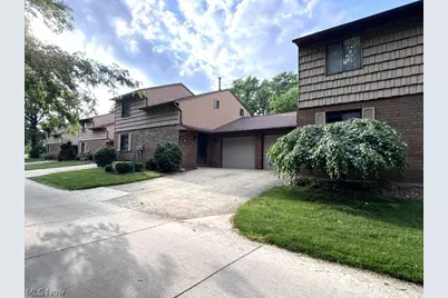 305 Guys Run Road #305, Akron, OH 44319 - Photo 2