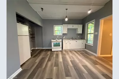 7610 Jeffries Avenue, Loveland, OH 44105 - Photo 8