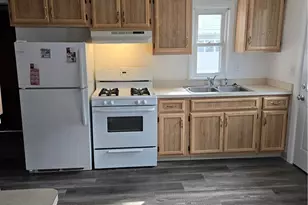 1024 Quentin Rd, Eastlake, OH 44095 - Photo 2