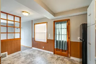 29800 Robert St, Wickliffe, OH 44092 - Photo 2