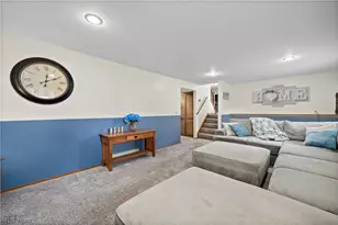 923 Hillside Dr, Amherst, OH 44001 - Photo 16