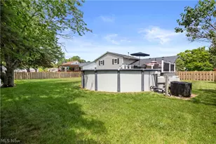 923 Hillside Dr, Amherst, OH 44001 - Photo 38