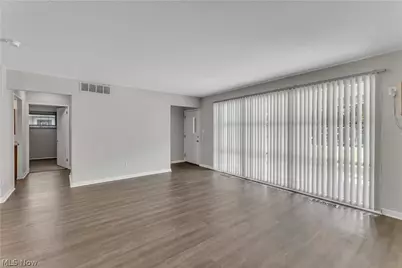 6674 Newbury Lane, Loveland, OH 44130 - Photo 6