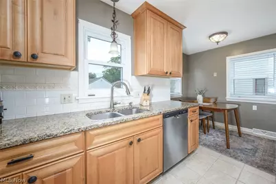 2225 16th Street, Cuyahoga Falls, OH 44223 - Photo 8
