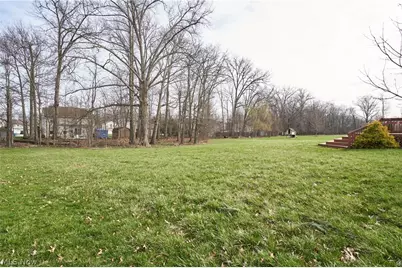 6318 Oak Point Estates, Lorain, OH 44053 - Photo 6