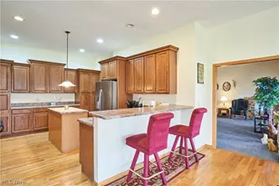 6318 Oak Point Estates, Lorain, OH 44053 - Photo 14