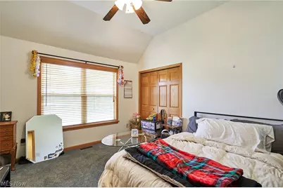 6318 Oak Point Estates, Lorain, OH 44053 - Photo 22