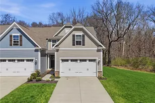 1581 Mud Brook Ct, Akron, OH 44313 - Photo 2