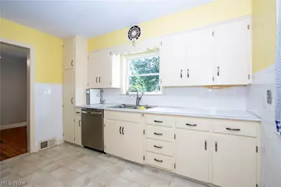 140 Miller Boulevard, Wooster, OH 44691 - Photo 6