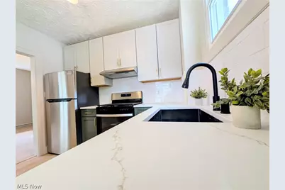 3270 Yorkshire Road, Cleveland Heights, OH 44118 - Photo 6