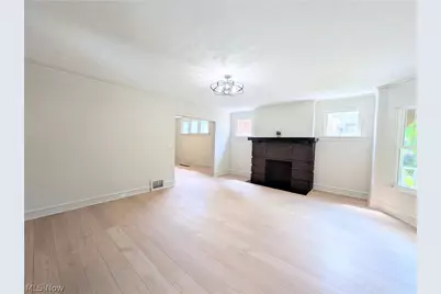3270 Yorkshire Road, Cleveland Heights, OH 44118 - Photo 12