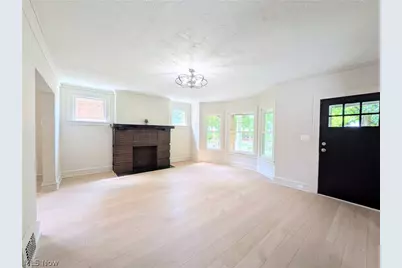 3270 Yorkshire Road, Cleveland Heights, OH 44118 - Photo 10