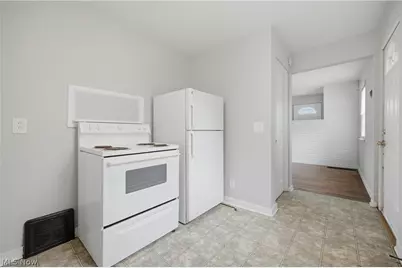 2806 Harmont Avenue NE, Canton, OH 44705 - Photo 18
