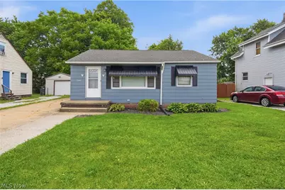 2806 Harmont Avenue NE, Canton, OH 44705 - Photo 1