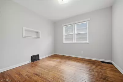 2806 Harmont Avenue NE, Canton, OH 44705 - Photo 10