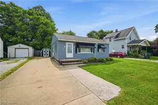 2806 Harmont Ave NE, Canton, OH 44705 - Photo 2