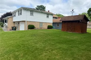 538 S Silver St, Louisville, OH 44641 - Photo 4