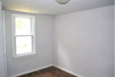 320 Broadway Street, Amherst, OH 44001 - Photo 14