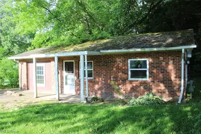 323 Fox Drive, Ashtabula, OH 44004 - Photo 2