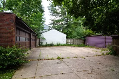 19000 Winslow Road, Huber Heights, OH 44122 - Photo 46