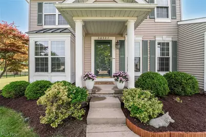 38327 Humphrey Circle, North Ridgeville, OH 44039 - Photo 4