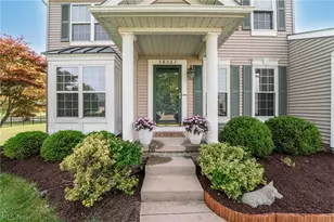 38327 Humphrey Cir, North Ridgeville, OH 44039 - Photo 4