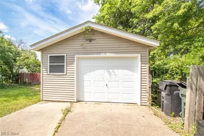 861 Oak Street, Elyria, OH 44035 - Photo 4