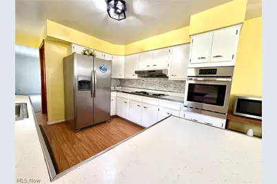 6291 Veterans Blvd, Chester, WV 26034 - Photo 12