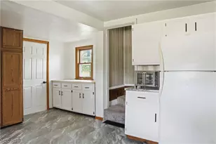 2453 Eddie St, Youngstown, OH 44509 - Photo 12