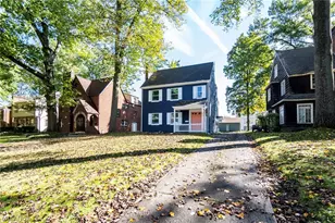 4337-4339 Chester Dr, Youngstown, OH 44512 - Photo 2