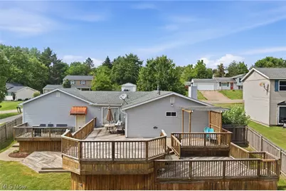 5766 Drenta Circle SW, Navarre, OH 44662 - Photo 6